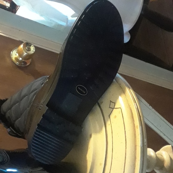 Kate Spade NY Fur Water Resistant Boots, NWT - Picture 4 of 4